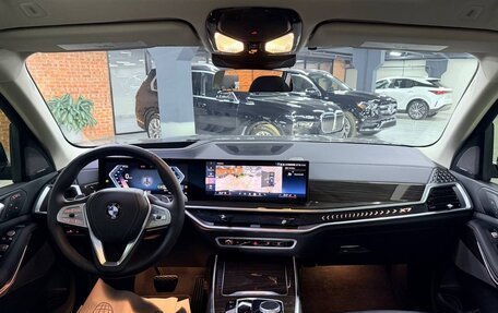 BMW X7, 2023 год, 17 000 000 рублей, 4 фотография