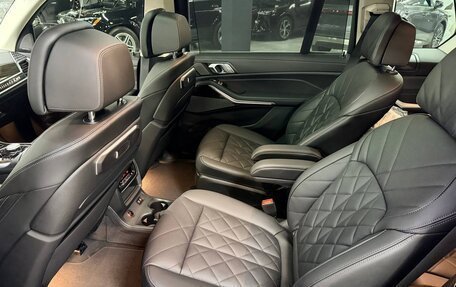 BMW X7, 2023 год, 17 000 000 рублей, 16 фотография