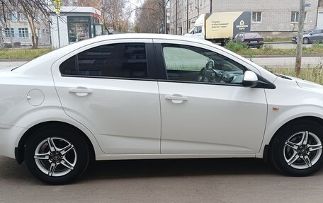 Chevrolet Aveo III, 2014 год, 525 000 рублей, 5 фотография