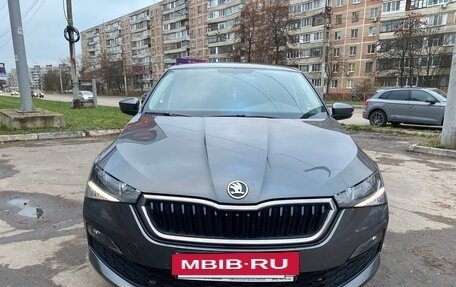 Skoda Rapid II, 2022 год, 2 200 000 рублей, 3 фотография