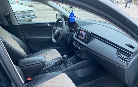 Skoda Rapid II, 2022 год, 2 200 000 рублей, 14 фотография