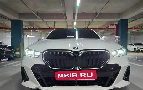 BMW 5 серия, 2025 год, 7 596 112 рублей, 3 фотография