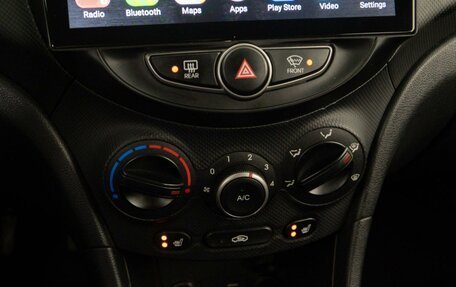 Hyundai Solaris II рестайлинг, 2015 год, 1 238 097 рублей, 13 фотография