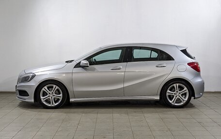 Mercedes-Benz A-Класс, 2015 год, 1 650 000 рублей, 8 фотография