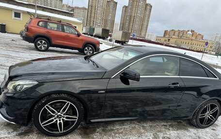 Mercedes-Benz E-Класс, 2013 год, 1 300 000 рублей, 1 фотография