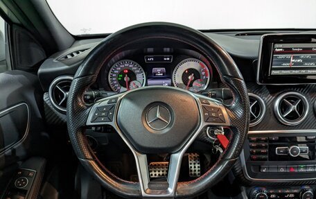 Mercedes-Benz A-Класс, 2015 год, 1 650 000 рублей, 24 фотография