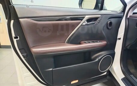 Lexus RX IV рестайлинг, 2017 год, 4 500 000 рублей, 4 фотография