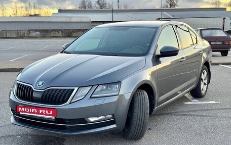 Skoda Octavia, 2018 год, 1 690 000 рублей, 2 фотография