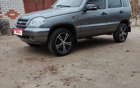 Chevrolet Niva I рестайлинг, 2009 год, 385 000 рублей, 6 фотография