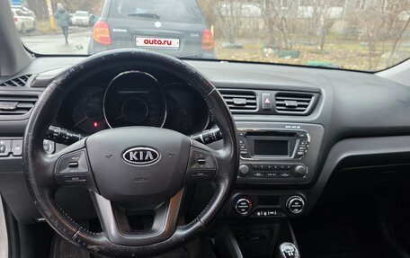 KIA Rio III рестайлинг, 2011 год, 810 000 рублей, 15 фотография