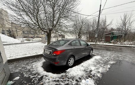 Hyundai Solaris II рестайлинг, 2015 год, 1 250 000 рублей, 4 фотография