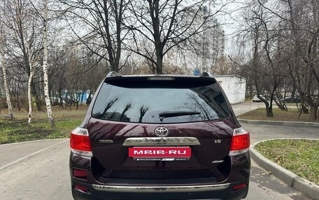 Toyota Highlander III, 2012 год, 1 880 000 рублей, 5 фотография