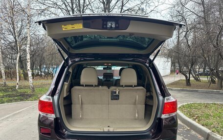 Toyota Highlander III, 2012 год, 1 880 000 рублей, 15 фотография