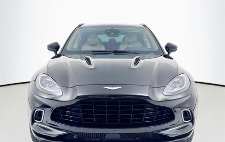 Aston Martin DBX I, 2022 год, 21 914 432 рублей, 2 фотография