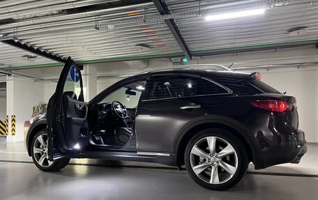 Infiniti QX70, 2015 год, 3 100 000 рублей, 3 фотография