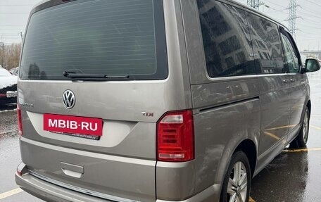 Volkswagen Multivan T6 рестайлинг, 2015 год, 3 450 000 рублей, 7 фотография