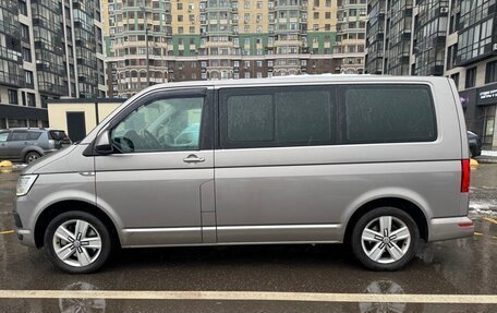 Volkswagen Multivan T6 рестайлинг, 2015 год, 3 450 000 рублей, 10 фотография