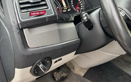 Volkswagen Multivan T6 рестайлинг, 2015 год, 3 450 000 рублей, 12 фотография