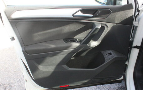 Volkswagen Tiguan II, 2018 год, 2 697 000 рублей, 9 фотография