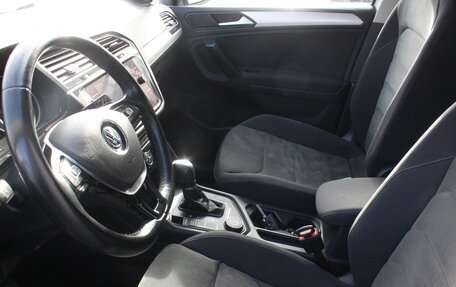 Volkswagen Tiguan II, 2018 год, 2 697 000 рублей, 11 фотография