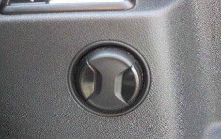 Volkswagen Tiguan II, 2018 год, 2 697 000 рублей, 13 фотография