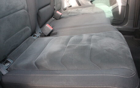 Volkswagen Tiguan II, 2018 год, 2 697 000 рублей, 16 фотография