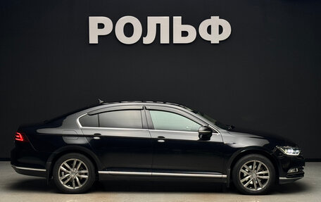 Volkswagen Passat B8 рестайлинг, 2017 год, 2 000 000 рублей, 6 фотография