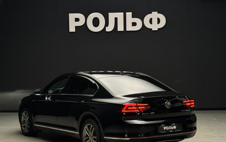 Volkswagen Passat B8 рестайлинг, 2017 год, 2 000 000 рублей, 3 фотография