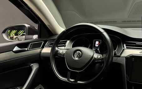 Volkswagen Passat B8 рестайлинг, 2017 год, 2 000 000 рублей, 17 фотография