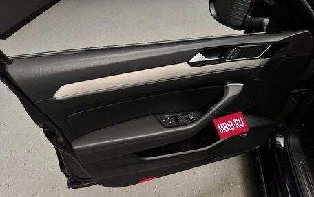 Volkswagen Passat B8 рестайлинг, 2017 год, 2 000 000 рублей, 12 фотография