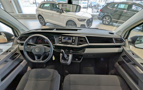 Volkswagen Caravelle T6 рестайлинг, 2024 год, 9 960 000 рублей, 16 фотография