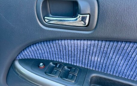 Honda Stream I рестайлинг, 2001 год, 669 000 рублей, 17 фотография