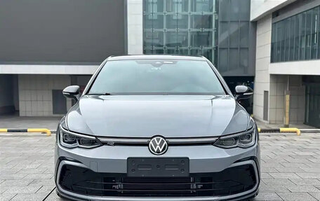 Volkswagen Golf VIII, 2021 год, 1 680 013 рублей, 2 фотография