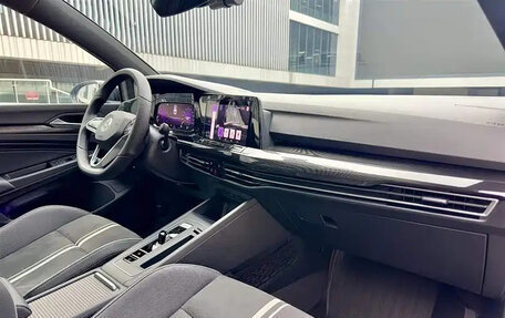 Volkswagen Golf VIII, 2021 год, 1 680 013 рублей, 11 фотография