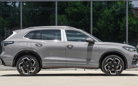 Volkswagen Tiguan, 2025 год, 5 050 000 рублей, 7 фотография