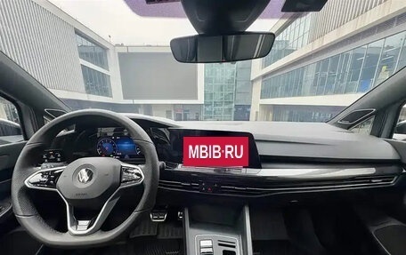 Volkswagen Golf VIII, 2021 год, 1 680 013 рублей, 9 фотография