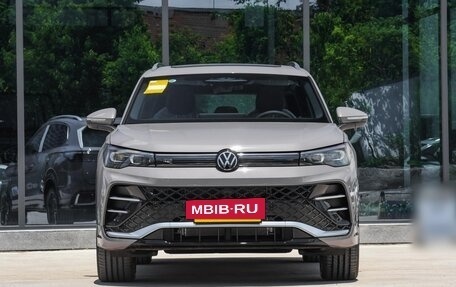 Volkswagen Tiguan, 2025 год, 5 050 000 рублей, 3 фотография
