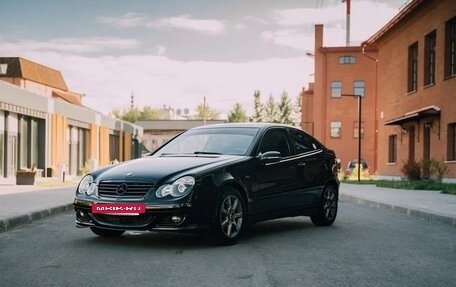 Mercedes-Benz C-Класс, 2005 год, 510 000 рублей, 2 фотография