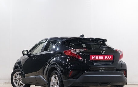 Toyota C-HR I рестайлинг, 2020 год, 2 049 000 рублей, 5 фотография