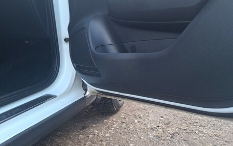 KIA Rio IV, 2018 год, 1 370 000 рублей, 10 фотография