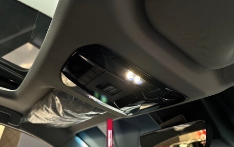 Toyota Venza, 2023 год, 4 090 000 рублей, 23 фотография