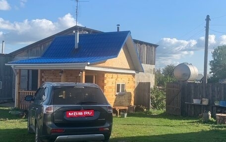 Mitsubishi Outlander III рестайлинг 3, 2014 год, 1 150 000 рублей, 4 фотография