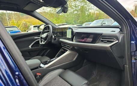 Audi Q5, 2025 год, 10 590 040 рублей, 15 фотография