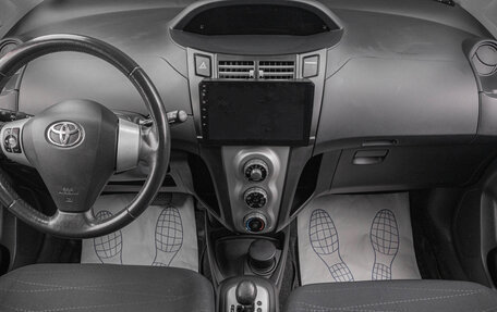Toyota Yaris III рестайлинг, 2007 год, 839 000 рублей, 7 фотография