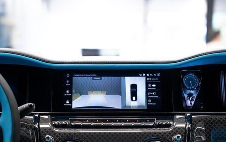 Rolls-Royce Cullinan, 2025 год, 66 990 032 рублей, 16 фотография