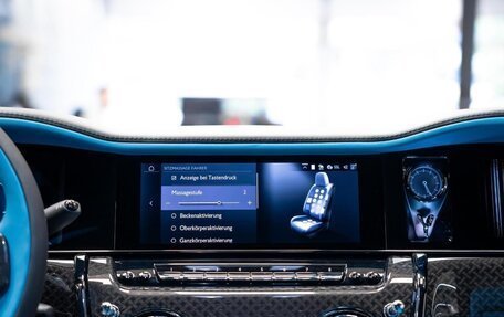 Rolls-Royce Cullinan, 2025 год, 66 990 032 рублей, 17 фотография