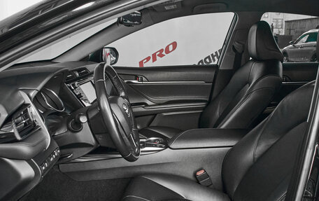 Toyota Camry, 2018 год, 2 925 000 рублей, 13 фотография