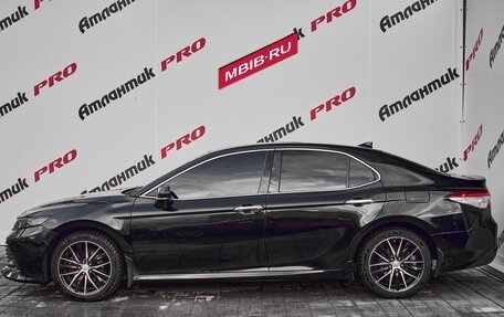 Toyota Camry, 2018 год, 2 925 000 рублей, 10 фотография