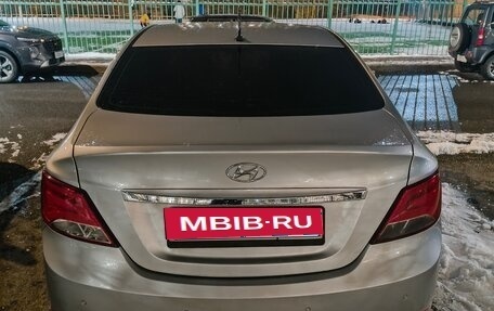 Hyundai Solaris II рестайлинг, 2015 год, 850 000 рублей, 8 фотография