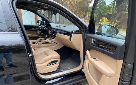 Porsche Cayenne III, 2018 год, 5 800 000 рублей, 11 фотография